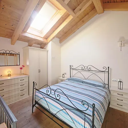 La Corte Di Nonna Gemma Bed & Breakfast Delebio