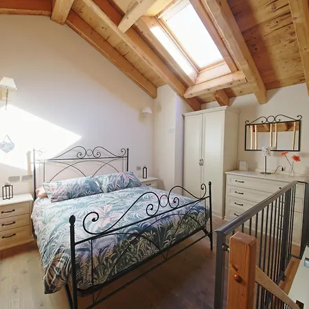 La Corte Di Nonna Gemma Bed & Breakfast *